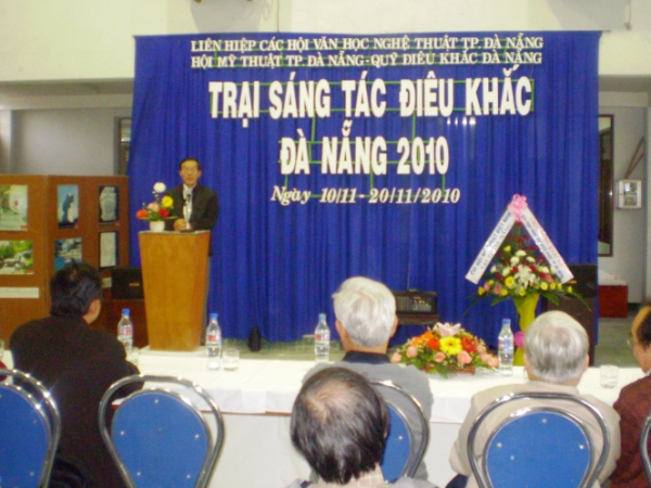 Những bài thơ hình khối