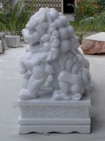 Chinese foo dog marble statue